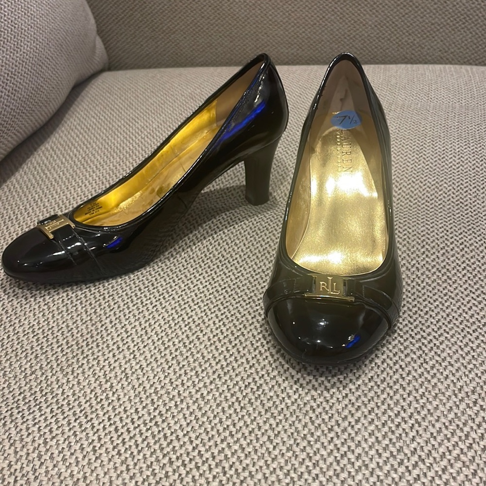 Lauren by Ralph Lauren black patent leather heels